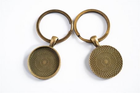 Schlüsselanhänger mit 20mm-Fassung bronze 